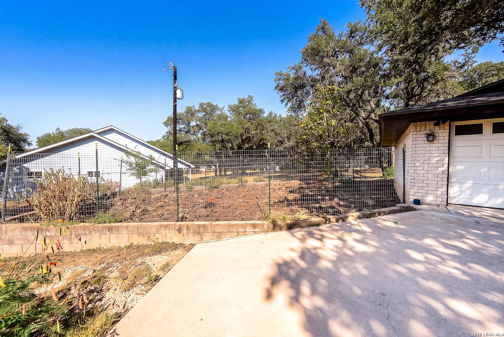 8621 INDIAN HILLS LN, Boerne, TX 78006 — photo 1