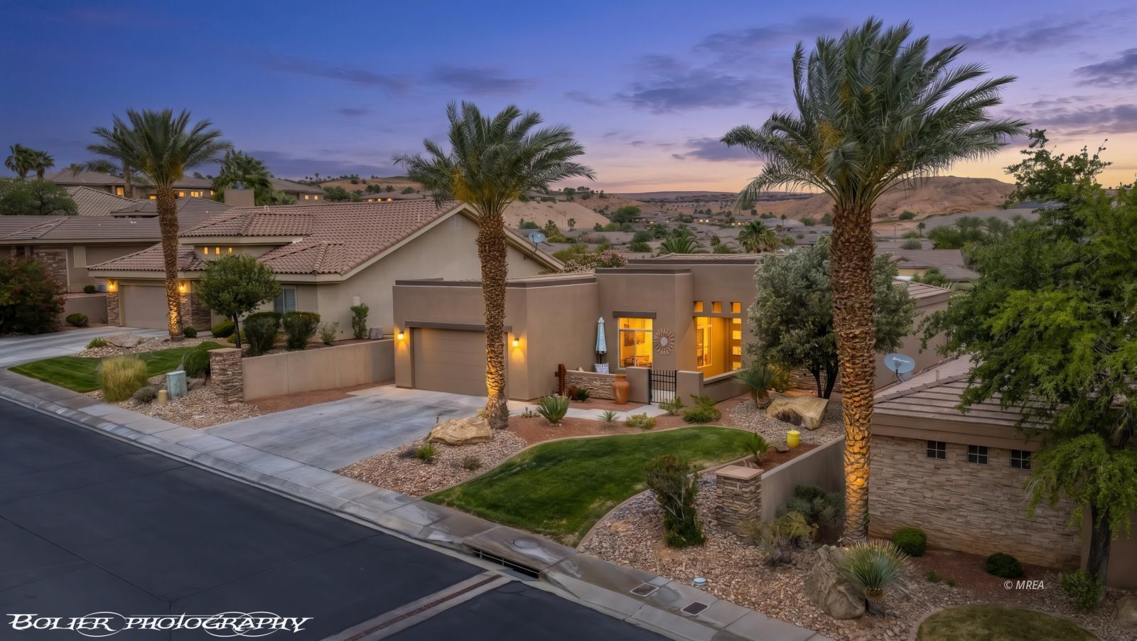 901 Crest View Dr, Mesquite, NV 89027 — photo 1