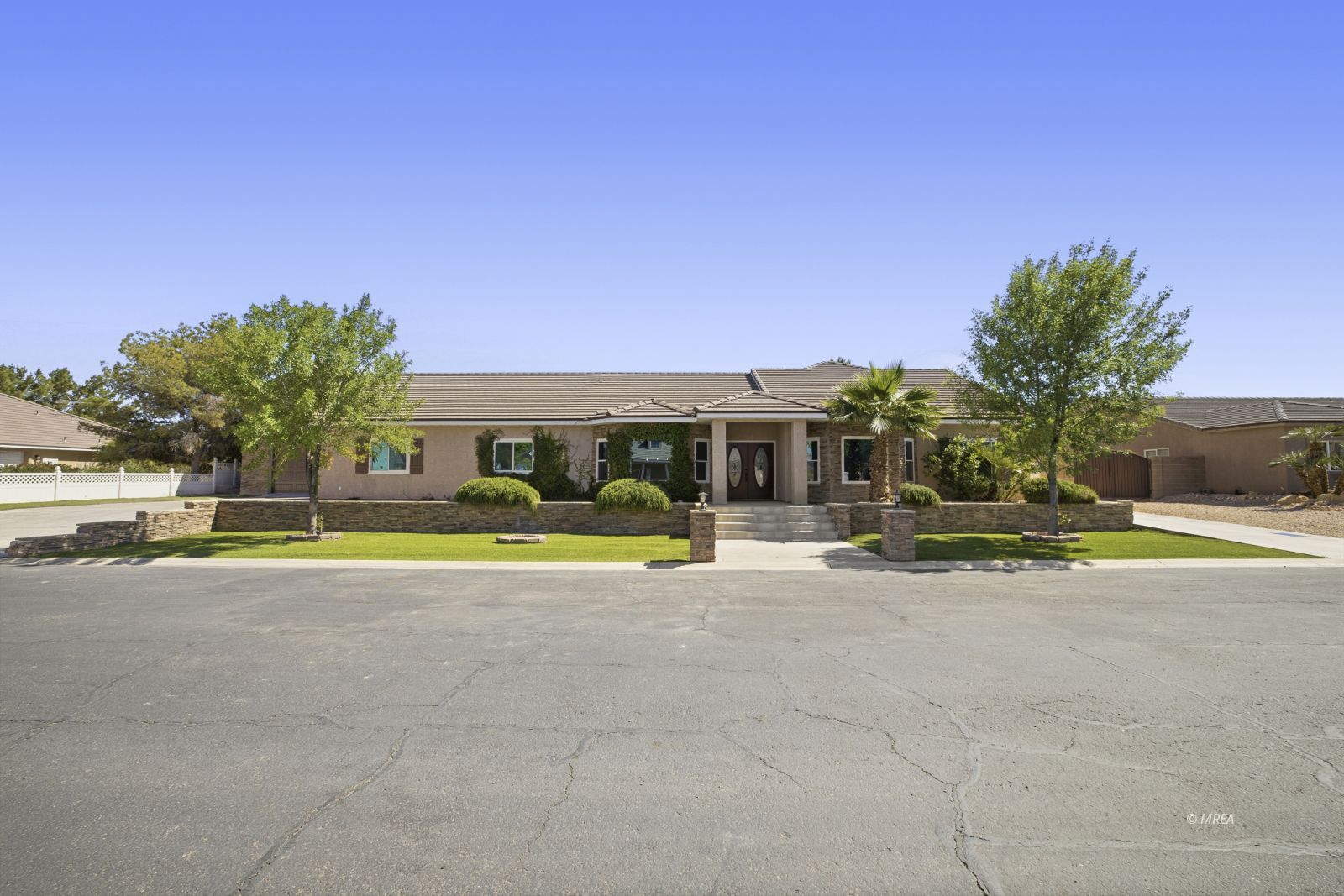 1373 Lake Valley Dr, Logandale, NV 89021 — photo 1