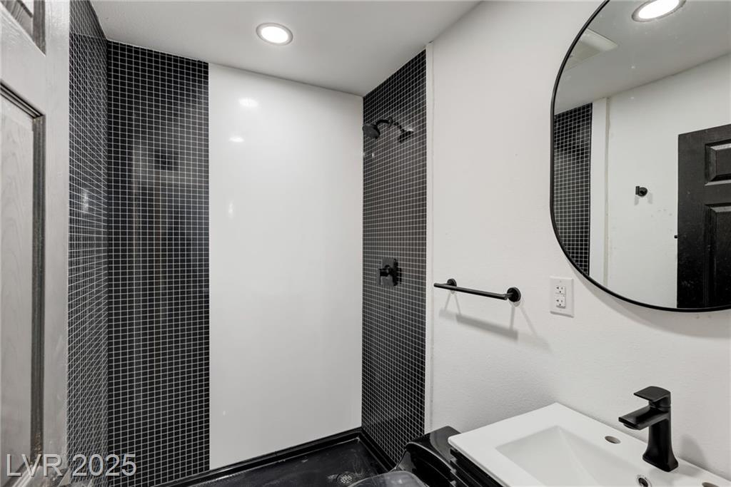 1922 Fairfield Avenue 102, Las Vegas, NV 89102 — photo 1