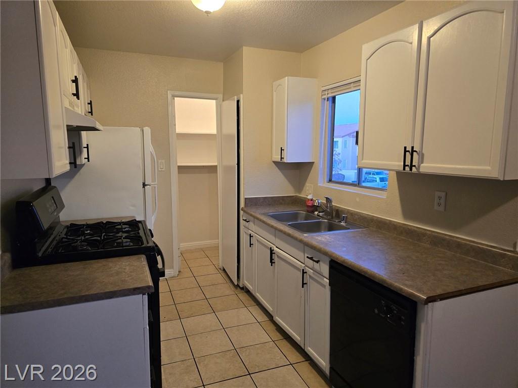 1724 Breckenwood Court 2, Las Vegas, NV 89115 — photo 1