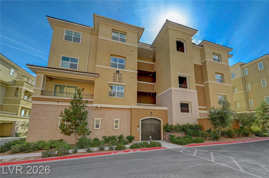 9129 Las Manaitas Avenue 302, Las Vegas, NV 89144 — photo 1