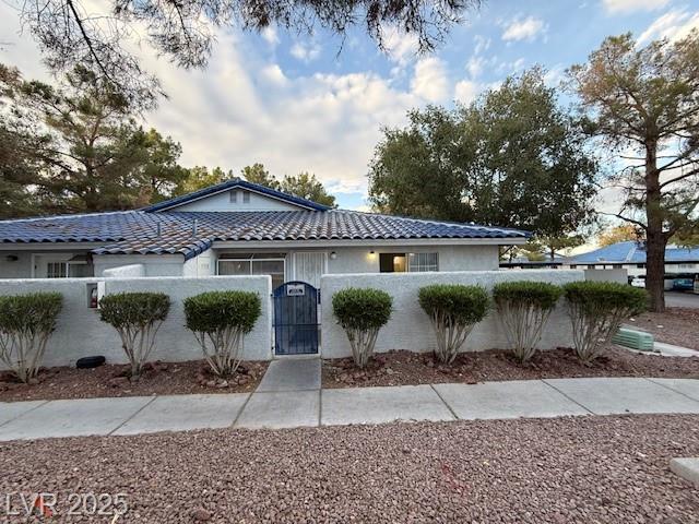 2121 Chertsey Drive D, Las Vegas, NV 89108 — photo 1