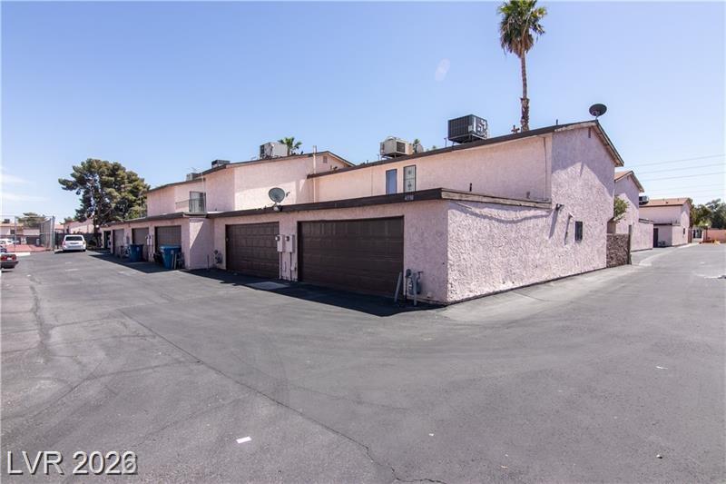 4338 Caliente Street 5, Las Vegas, NV 89119 — photo 1