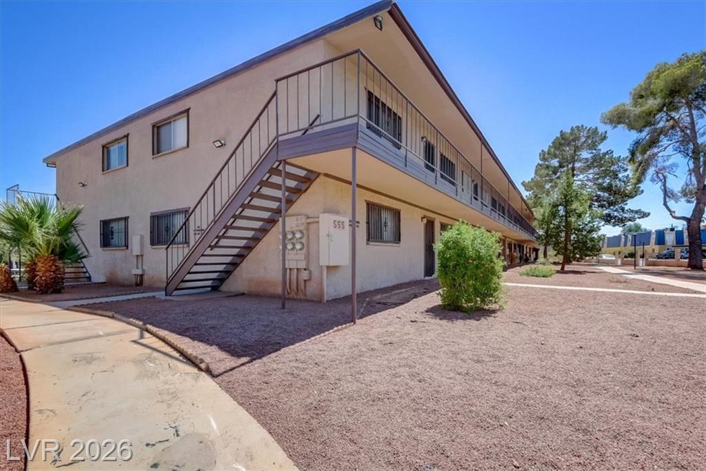 555 South Royal Crest Circle 25, Las Vegas, NV 89169 — photo 1