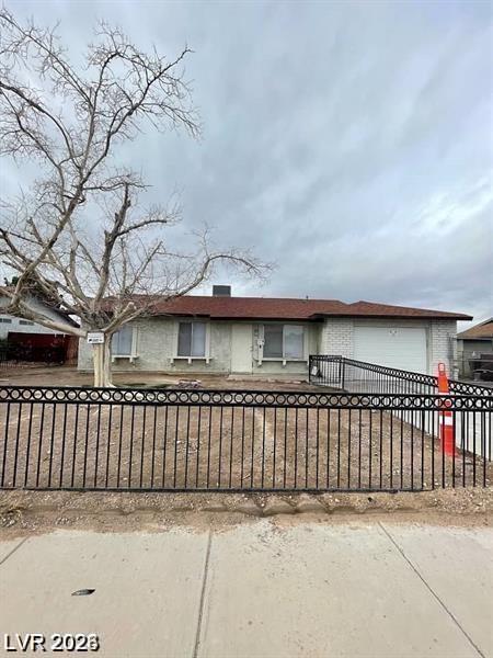 915 MAJOR Avenue, Henderson, NV 89015 — photo 1