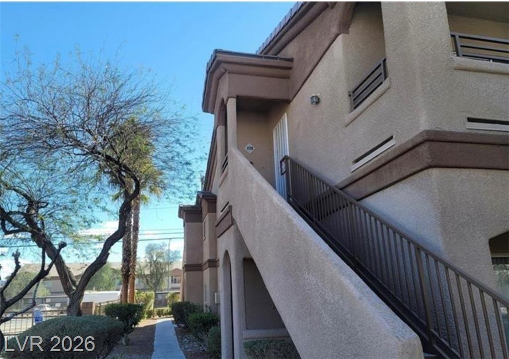 5750 East Hacienda Avenue 117, Las Vegas, NV 89122 — photo 1