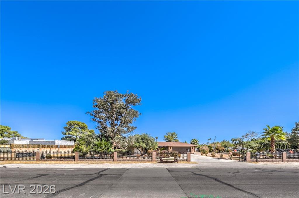 2880 Red Rock Street, Las Vegas, NV 89146 — photo 1