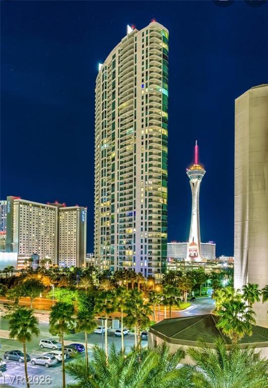 222 Karen Avenue 304, Las Vegas, NV 89109 — photo 1