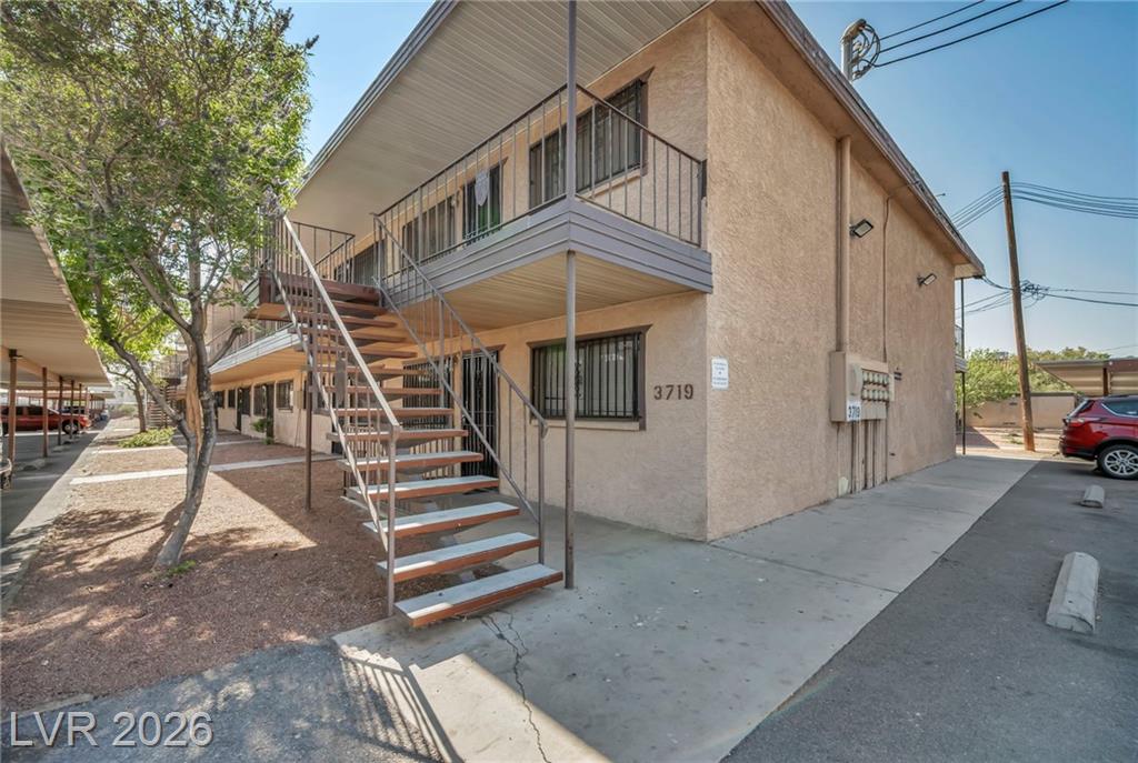 3719 Hazelwood Street 16, Las Vegas, NV 89119 — photo 1