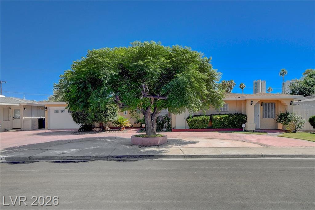 554 Canosa Avenue, Las Vegas, NV 89104 — photo 1