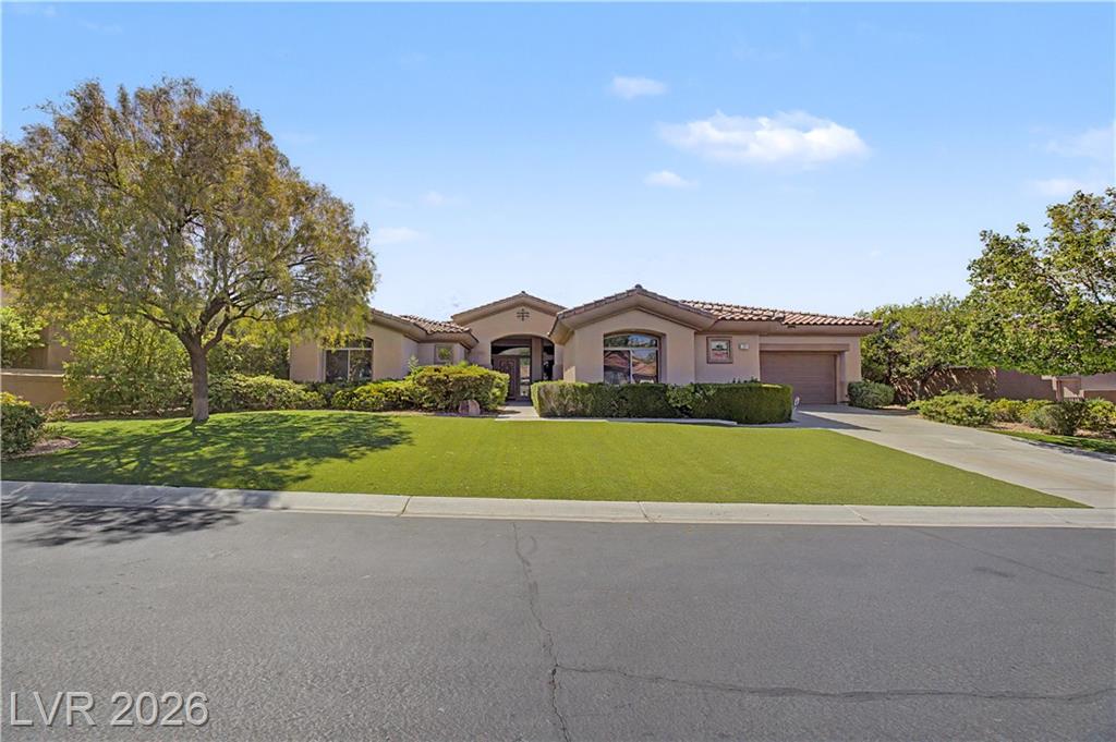 29 Hassayampa Trail, Henderson, NV 89052 — photo 1