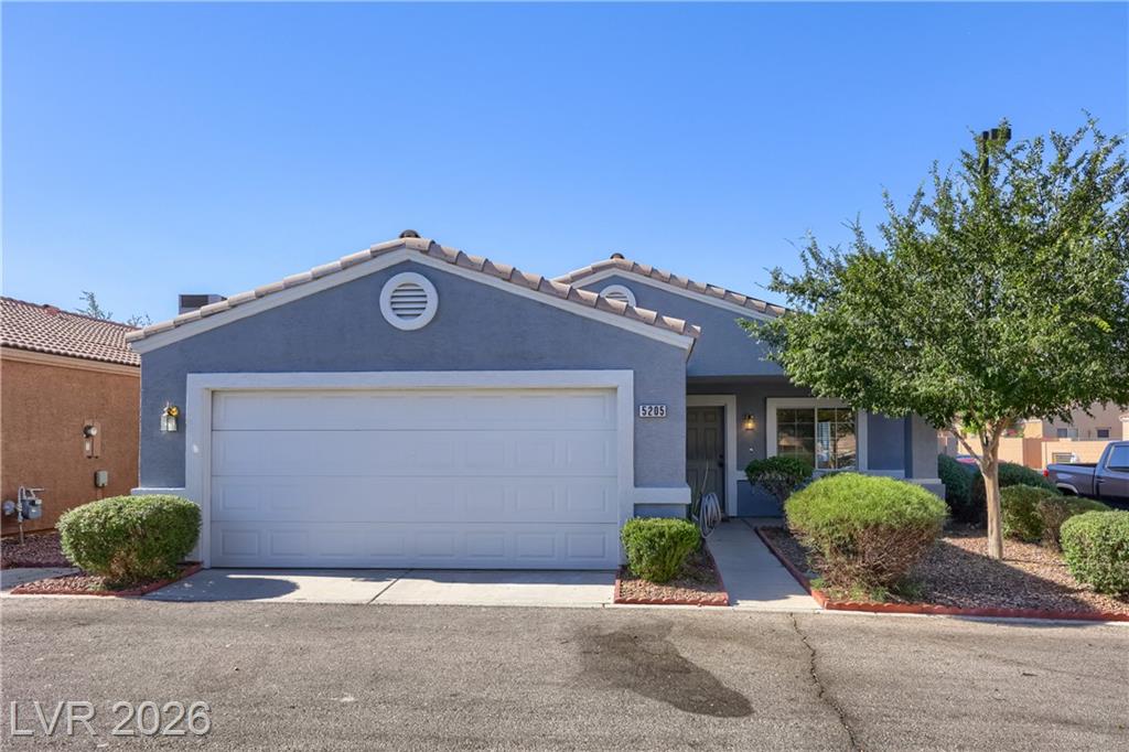 5205 Mineral Lake Drive, Las Vegas, NV 89122 — photo 1