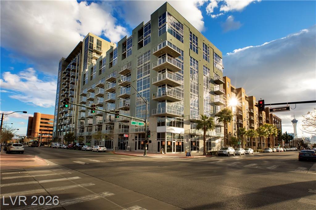 353 East Bonneville Avenue 233, Las Vegas, NV 89101 — photo 1
