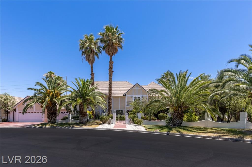 221 Dalmatian Lane, Las Vegas, NV 89107 — photo 1
