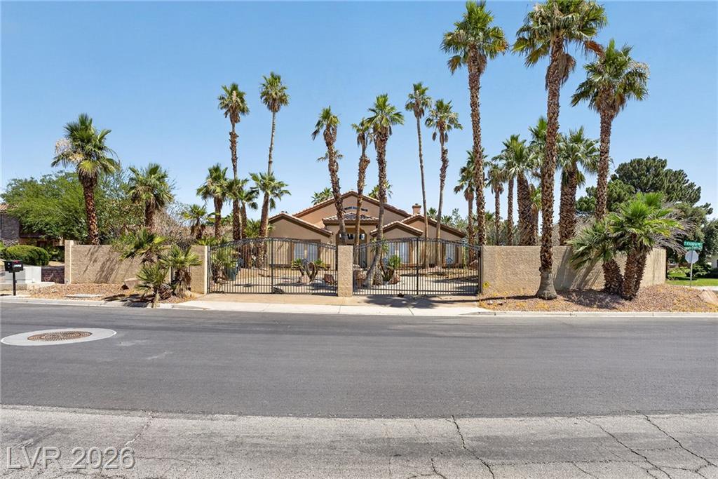 7440 Eldora Avenue, Las Vegas, NV 89117 — photo 1