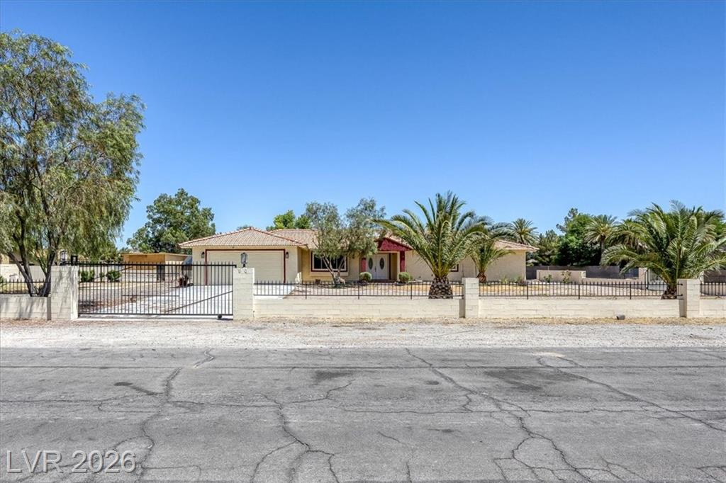 90 East Levi Avenue, Las Vegas, NV 89183 — photo 1