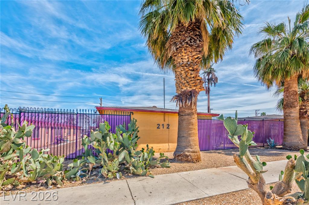210 North 10th Street 2, Las Vegas, NV 89101 — photo 1