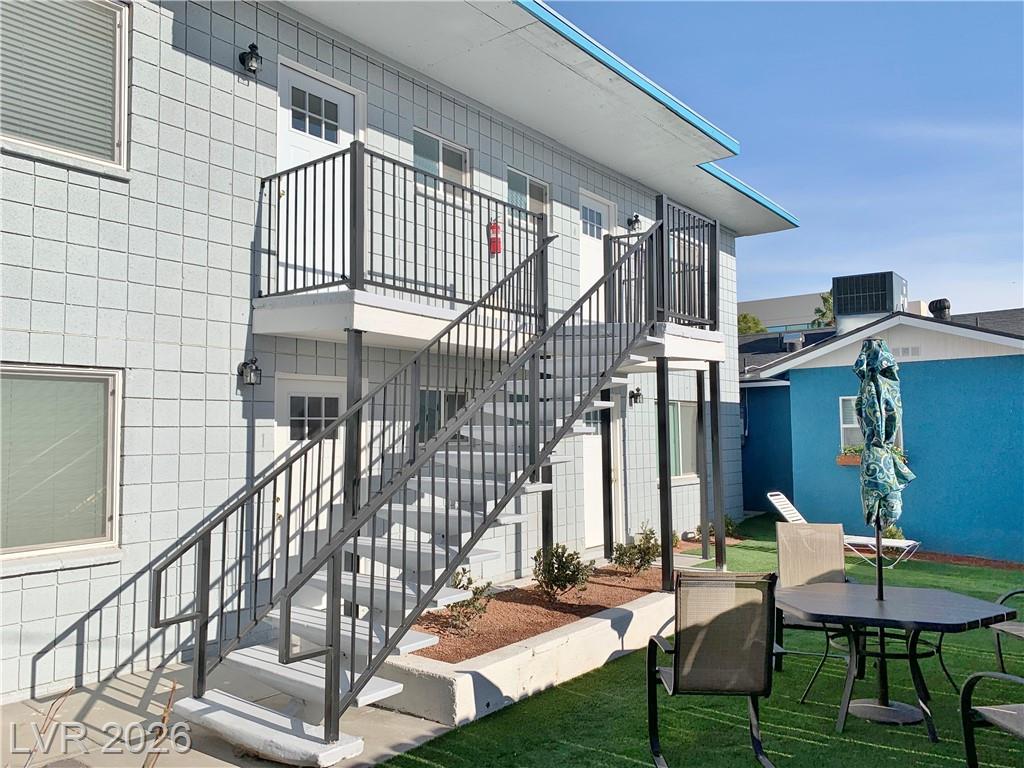 316 11 Street 4, Las Vegas, NV 89101 — photo 1