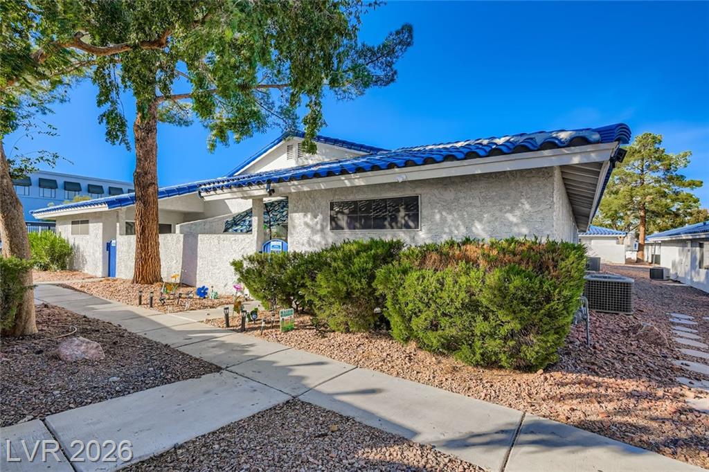 2132 Bavington Drive D, Las Vegas, NV 89108 — photo 1