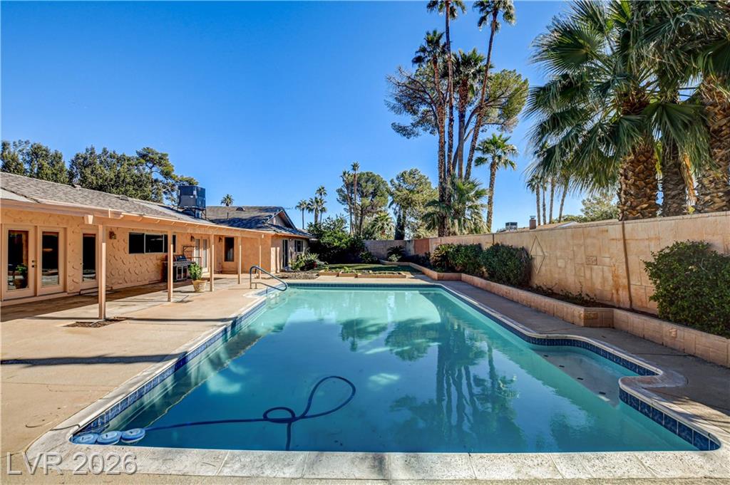 3753 Meadowcrest Drive, Las Vegas, NV 89121 — photo 1