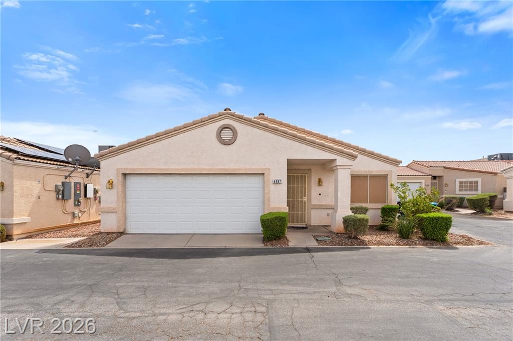 4997 Mascaro Drive, Las Vegas, NV 89122 — photo 1