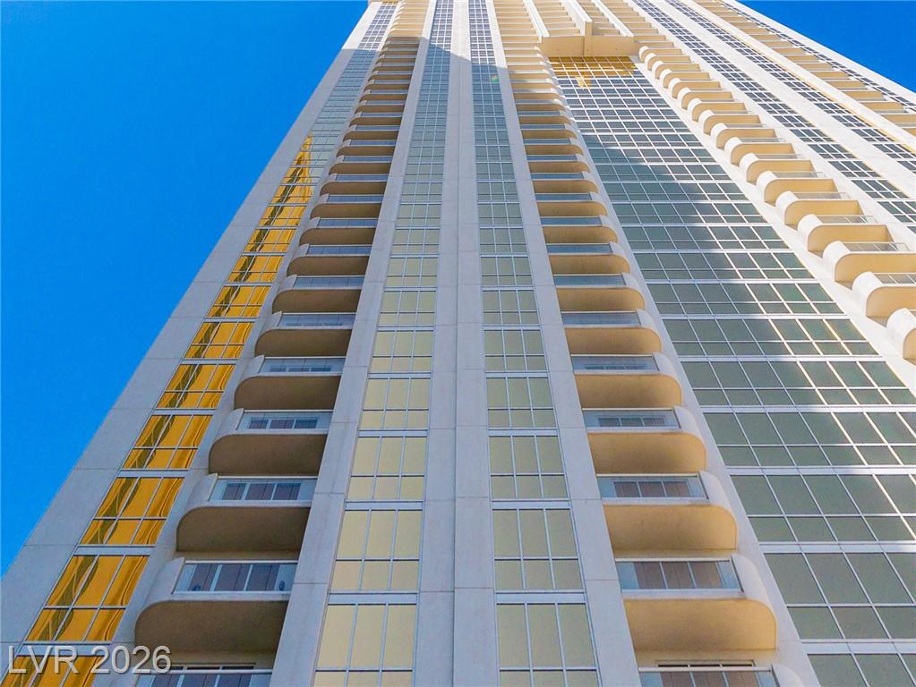 135 East Harmon Avenue 2104, Las Vegas, NV 89109 — photo 1