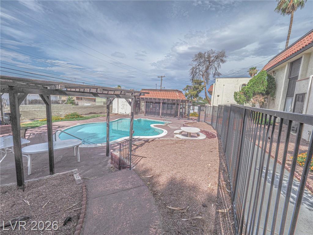 1370 Vegas Valley Drive 43, Las Vegas, NV 89169 — photo 1