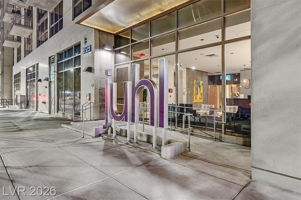 353 East Bonneville Avenue 433, Las Vegas, NV 89101 — photo 1