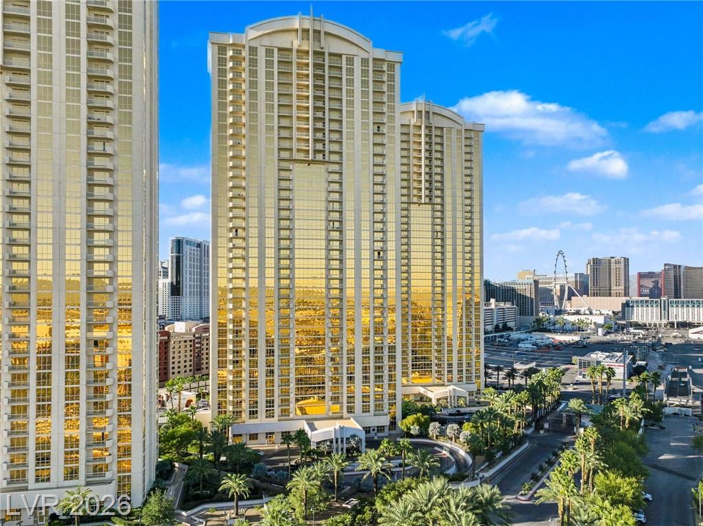 135 East Harmon Avenue 10714, Las Vegas, NV 89109 — photo 1