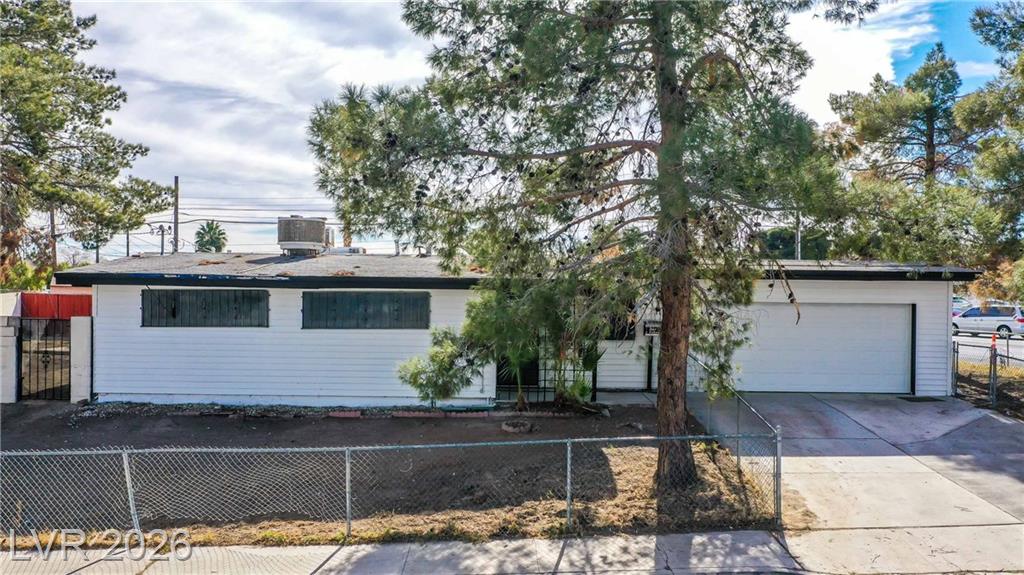 612 Bruce Street, Las Vegas, NV 89101 — photo 1