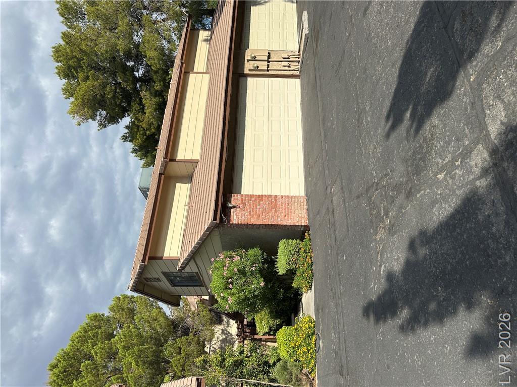 3280 DAYFLOWER Street C, Las Vegas, NV 89121 — photo 1