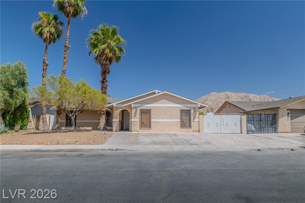 1866 Ludington Avenue, Las Vegas, NV 89156 — photo 1