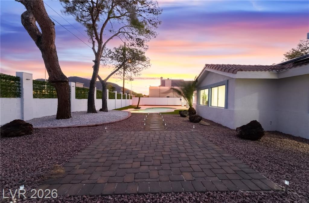 611 East Fairway Road, Henderson, NV 89015 — photo 1