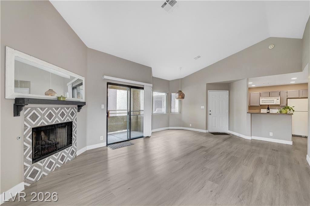5074 South Rainbow Boulevard 206, Las Vegas, NV 89118 — photo 1
