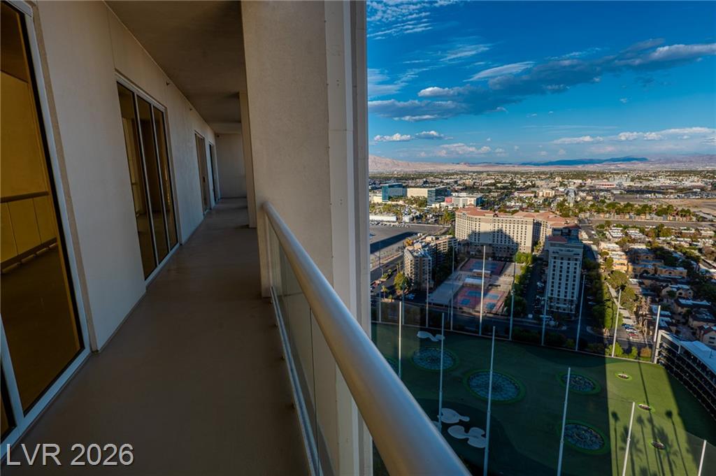 135 East Harmon Avenue 3214, Las Vegas, NV 89109 — photo 1