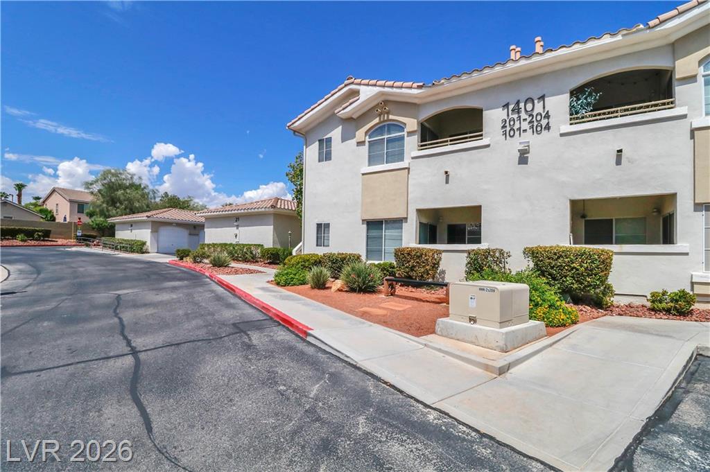1401 Red Crest Lane 201, Las Vegas, NV 89144 — photo 1