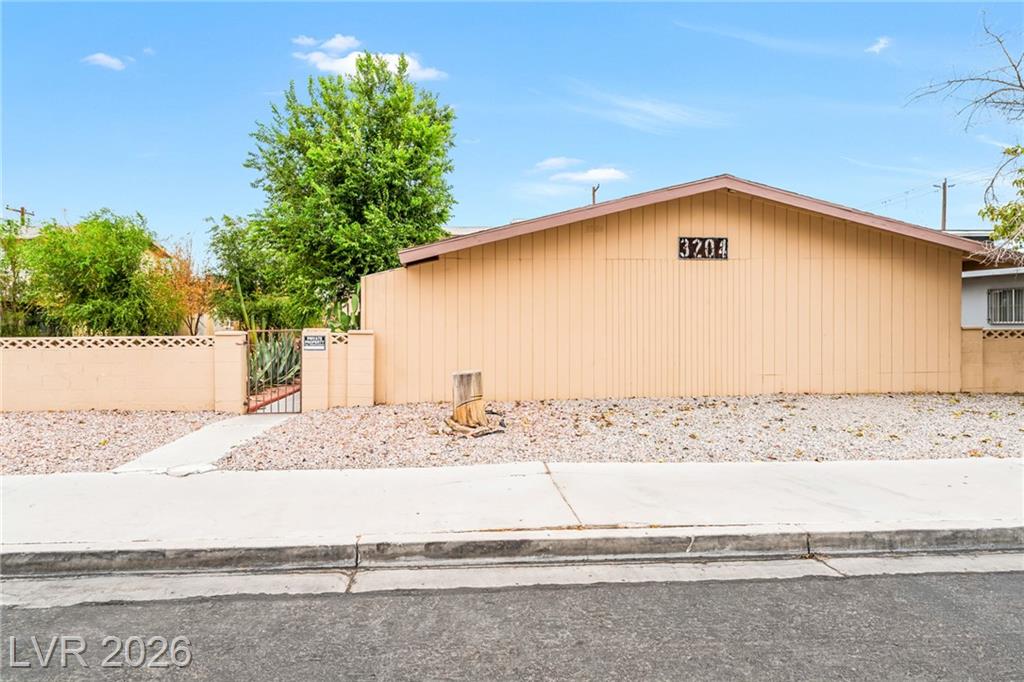 3204 North MICHAEL Way 3, Las Vegas, NV 89108 — photo 1