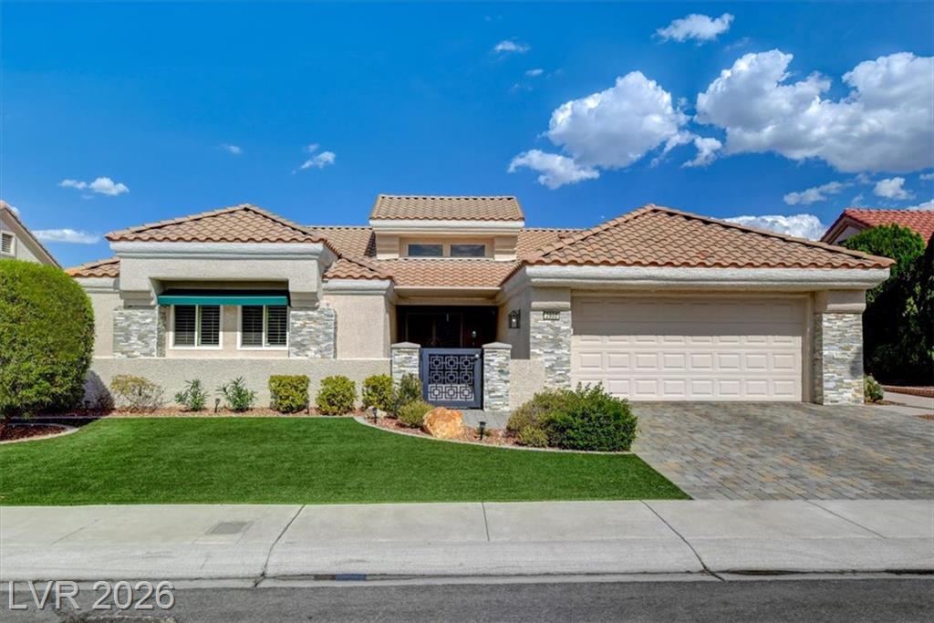 2900 Golfside Drive, Las Vegas, NV 89134 — photo 1