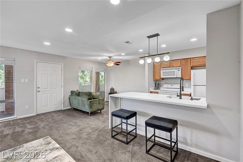 730 Oakmont Avenue 904, Las Vegas, NV 89109 — photo 1