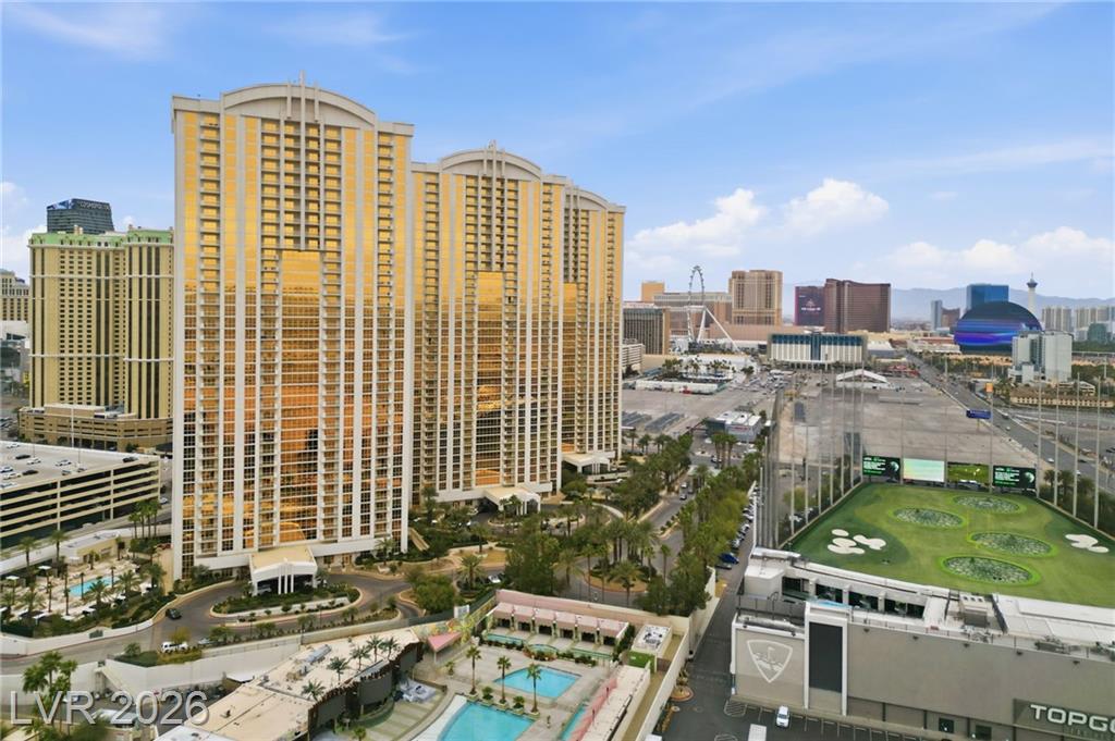 135 East Harmon Avenue 2721, Las Vegas, NV 89109 — photo 1