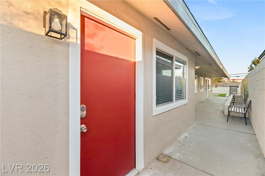 615 South 10th Street A, Las Vegas, NV 89101 — photo 1