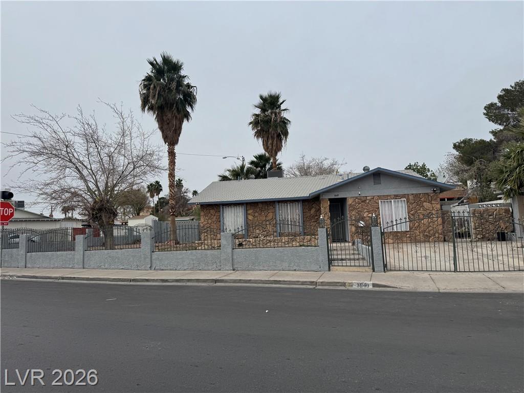 3643 Indios Avenue, Las Vegas, NV 89121 — photo 1