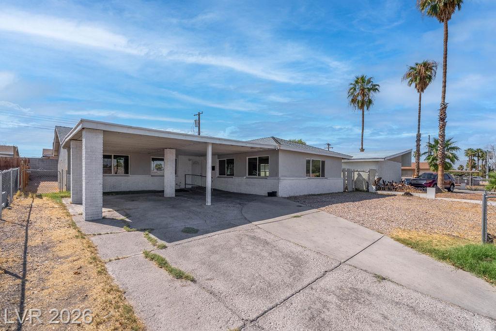 1501 North Tonopah Drive, Las Vegas, NV 89106 — photo 1
