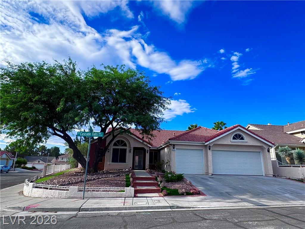 9713 Cascade Falls Avenue, Las Vegas, NV 89117 — photo 1