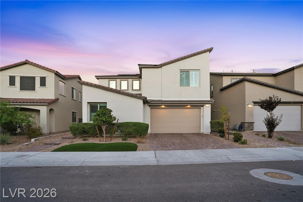 9380 Lunar Ray Street