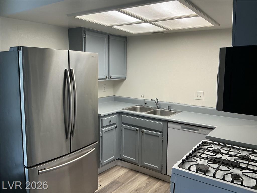 5175 Caliente Street 122, Las Vegas, NV 89119 — photo 1