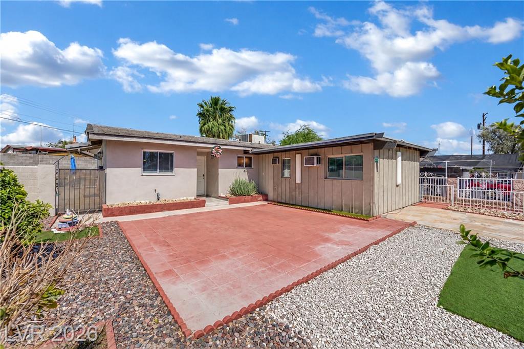 805 North 19th Street, Las Vegas, NV 89101 — photo 1
