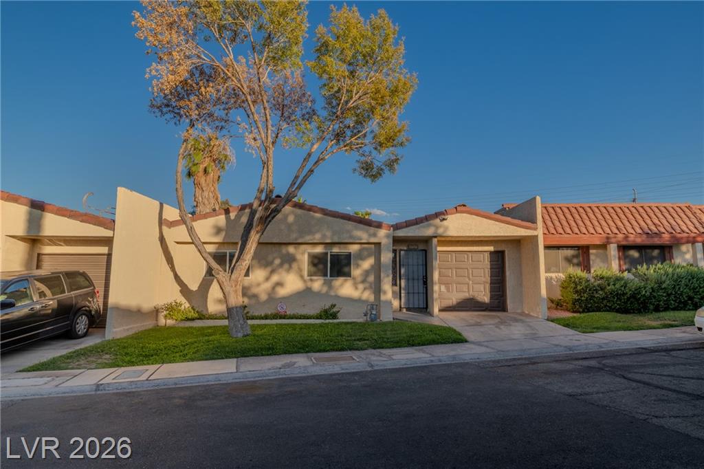5676 Hobble Creek Drive, Las Vegas, NV 89120 — photo 1