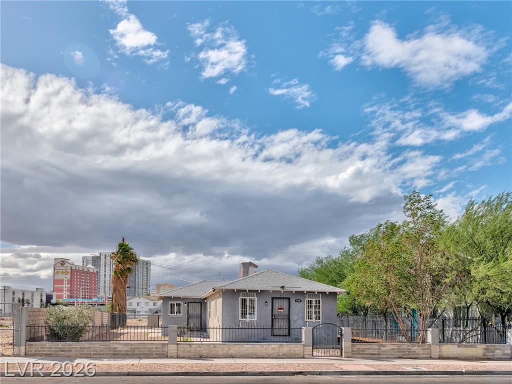 339 North 10th Street, Las Vegas, NV 89101 — photo 1